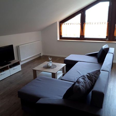 Ferienwohnung Pia Щюлинген Екстериор снимка